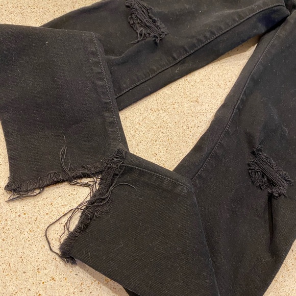 Re/Done High Rise Crop Raw Hem Distressed size 24 - Picture 16 of 16